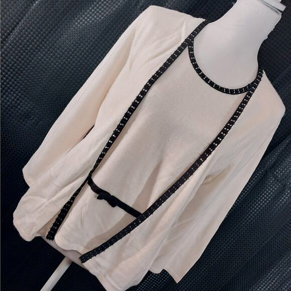 SAG HARBOR! CREAM FAUX TWINSET W/BLACK RIBBON, BEAD, MINI SEQUIN TRIM! SZ M - Picture 9 of 9